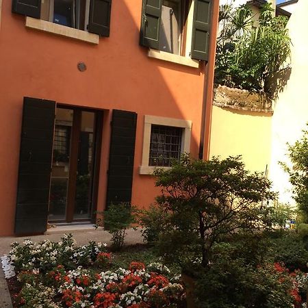 L'Angolino Nascosto Verona Rum bild