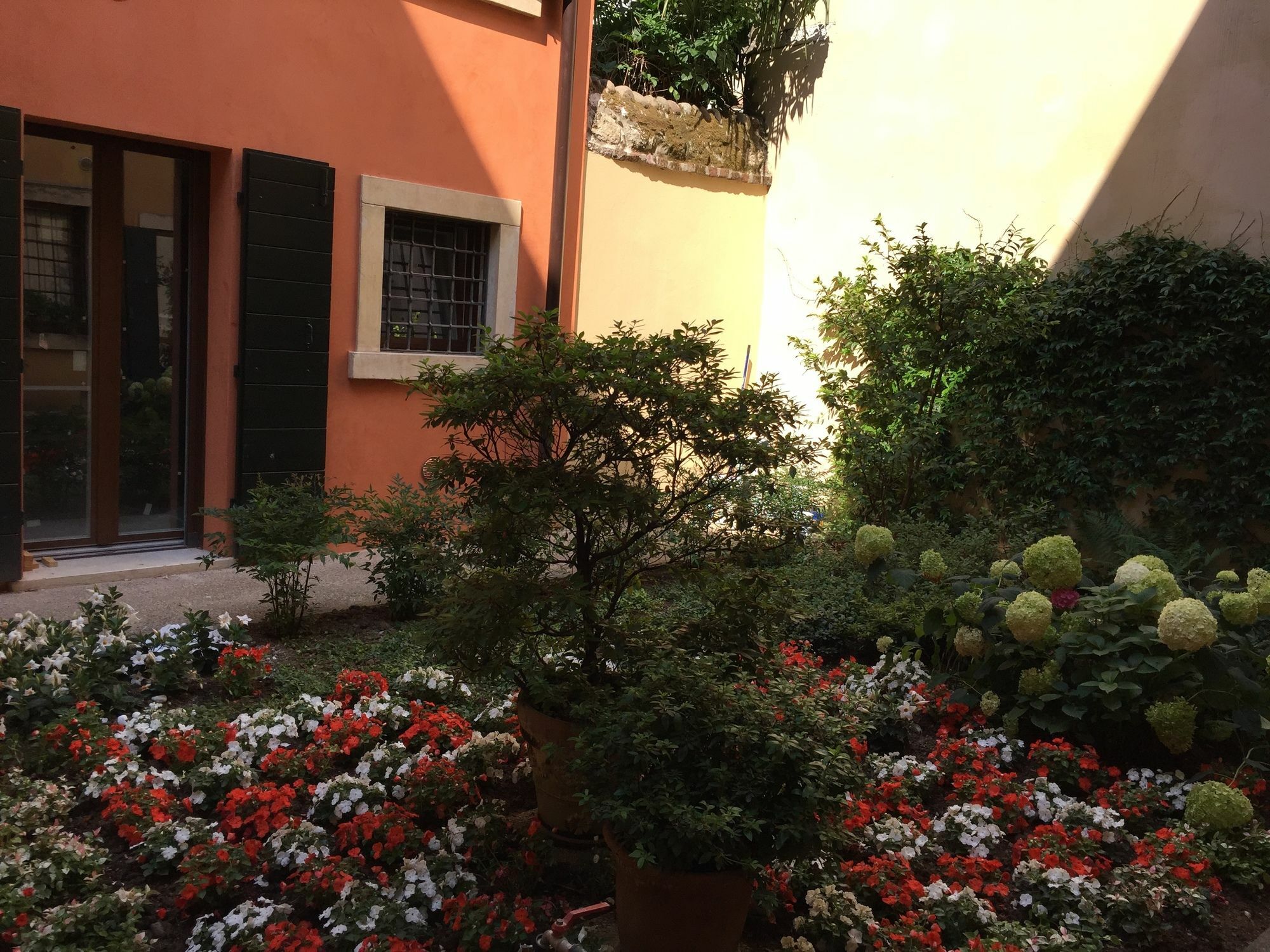 L'Angolino Nascosto Verona Exteriör bild
